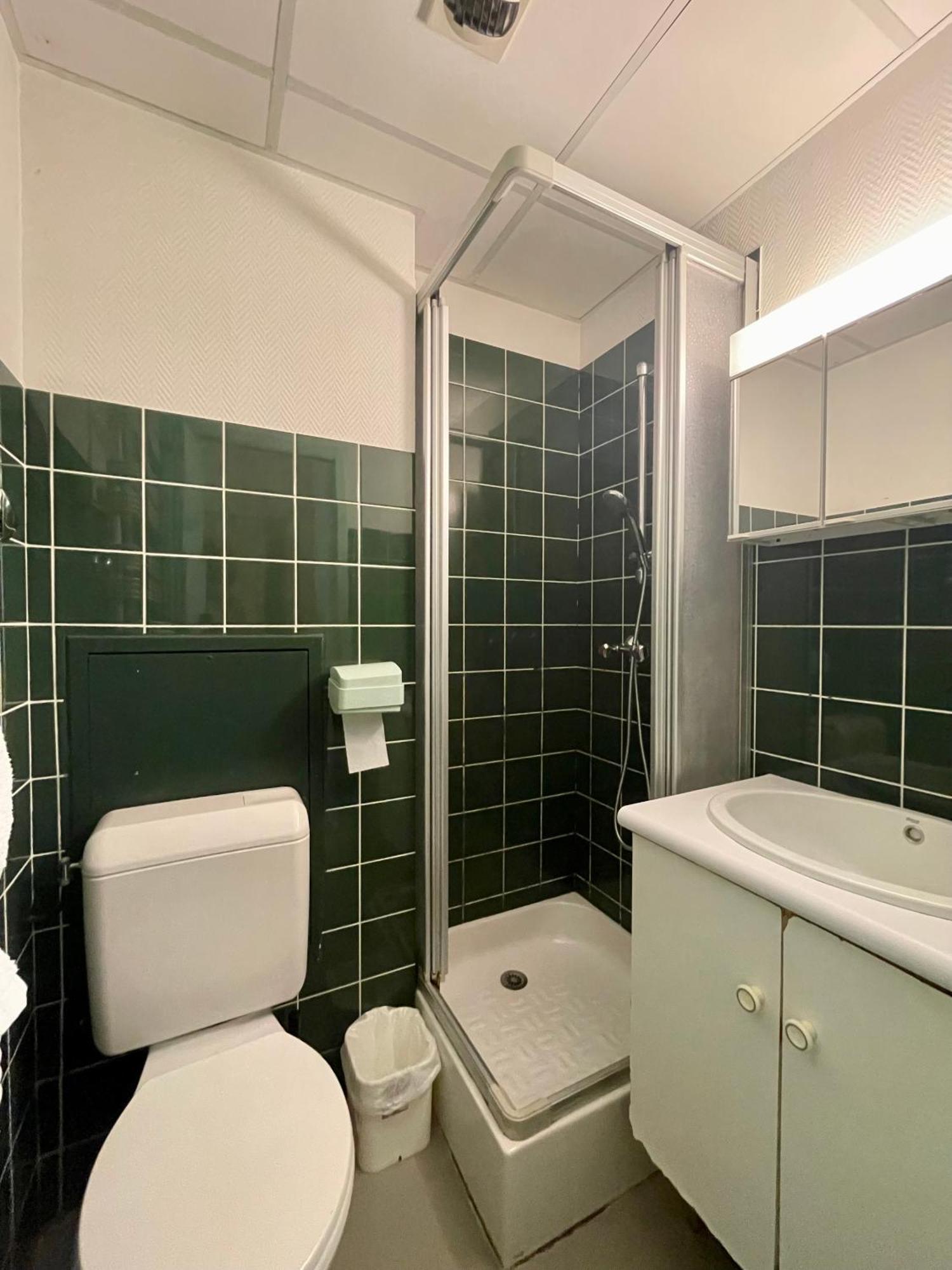 La Baleine Blanche - Chambres Campan Ngoại thất bức ảnh